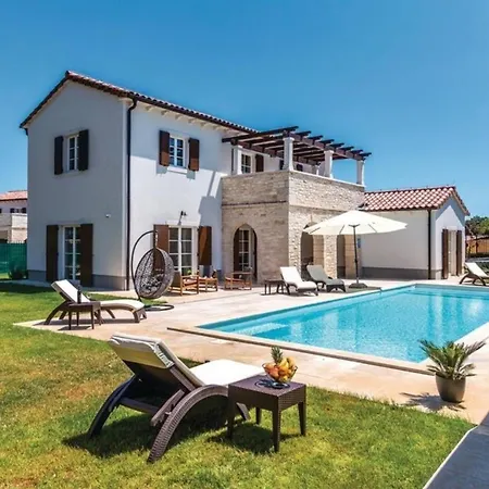 Wunderschoenes In Cukrici Mit Privatem Pool Dom wakacyjny